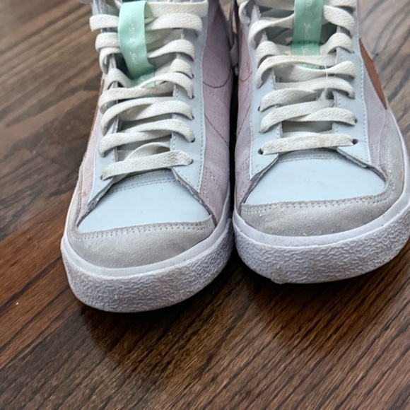 NIKE BLAZER MID 77 GRADE SCHOOL BARELY GRAPE COOPER METALLIC YOUTH - Picture 6 of 10